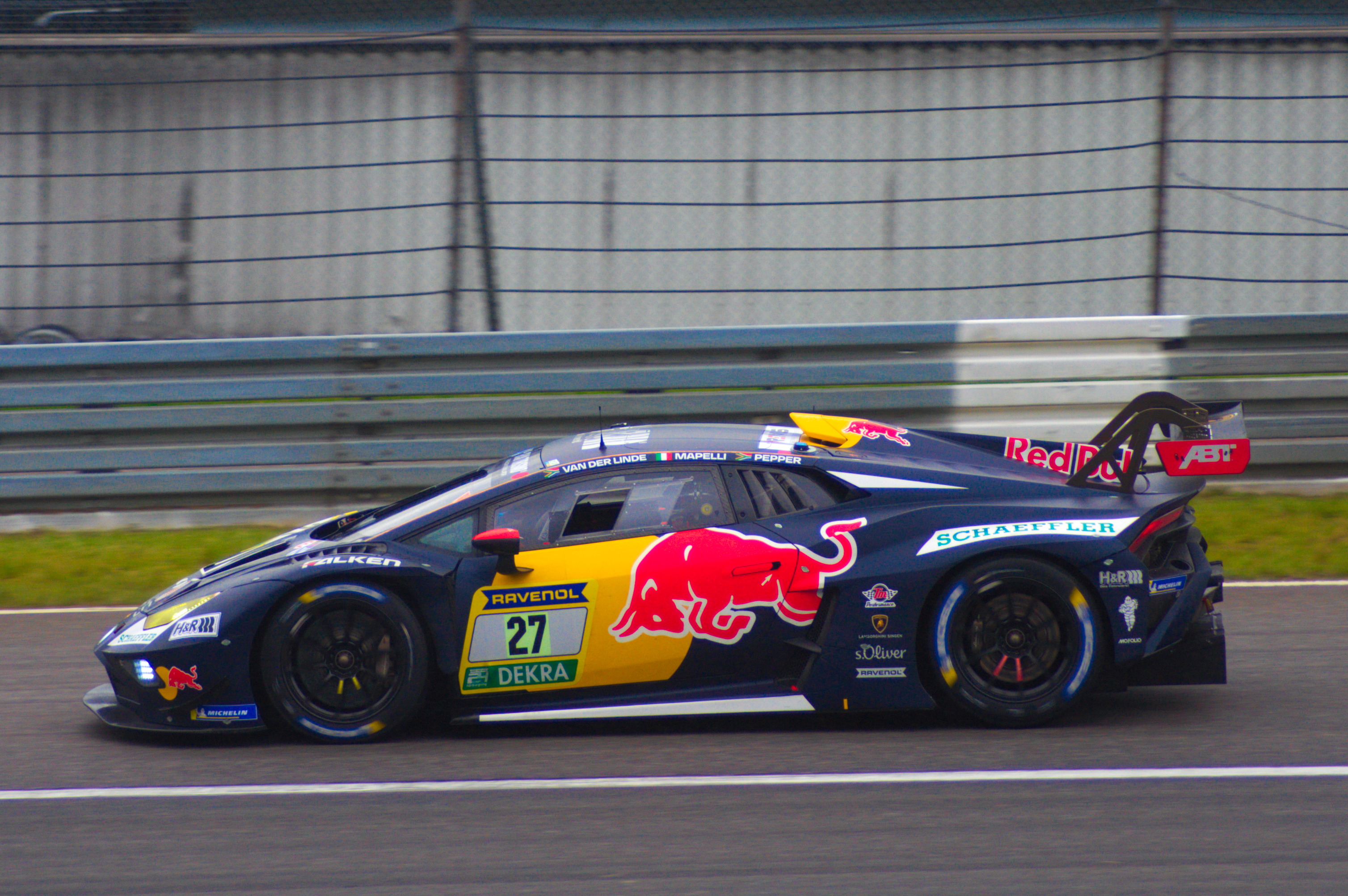 Huracan GT3 auf der Mainstraight